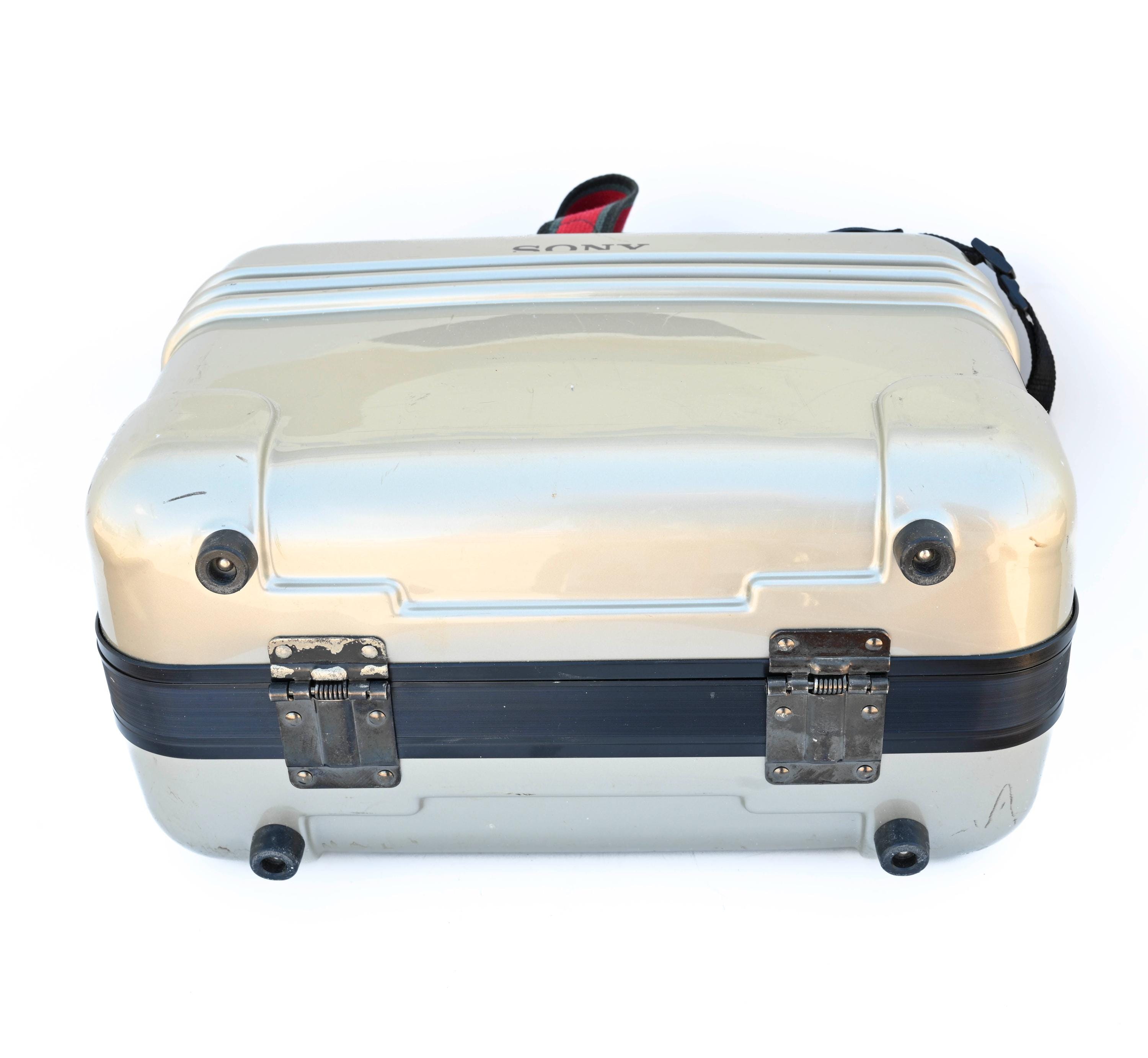 ヴィンテージ ソニー ビデオ8 カムコーダー用 ハードケース LC V814 ヴィンテージ ソニー ビデオ8 カムコーダー用 ハードケース LC V814