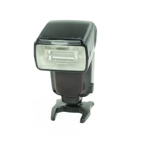 Nikon&#39;s Flagship SB-900 AF Speedlight - Mint Condition