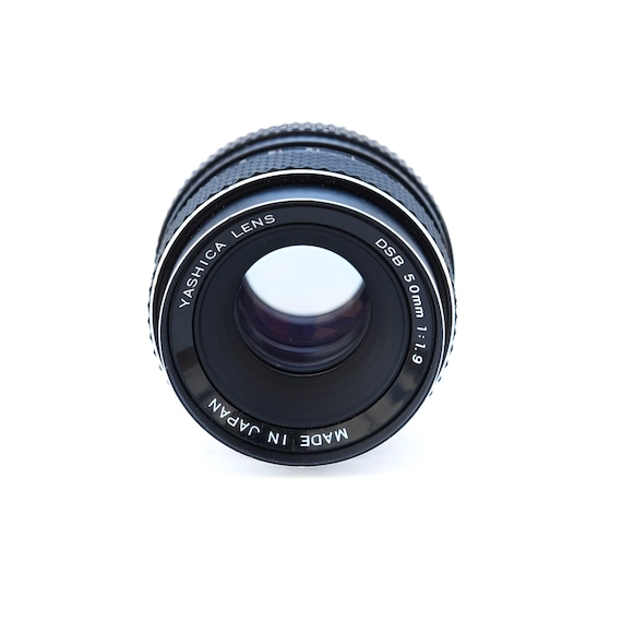 ヤシカ DSB 50mm f/1.9 C/Yマウントレンズ – ヴィンテージ感とスムーズ