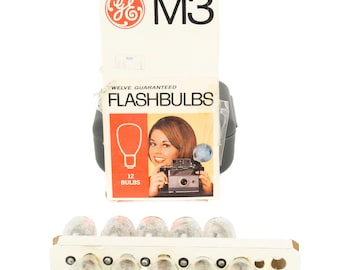 Vintage GE M3 Flashbulbs - For Black and White Film - 10 Bulbs