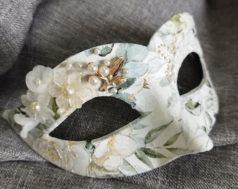 Greenery venetian ball mask green gold white bridal mask with pearls wedding elegant domino masquerade mask special event mask face jewelry
