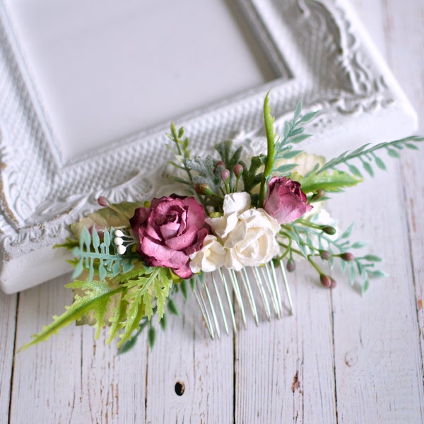 Bridal hair comb, Flower hair comb, Plum hair comb, Plum  boutonniere, Wedding set, groom boutonniere, bridal hair comb, Purple hair comb