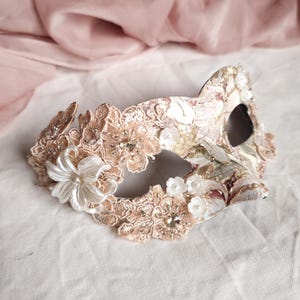 Máscara veneziana rosa blush brilhante champanhe para Carnaval, baile de máscaras, dominó rosa pêssego com strass, acessório de luxo para festa à fantasia