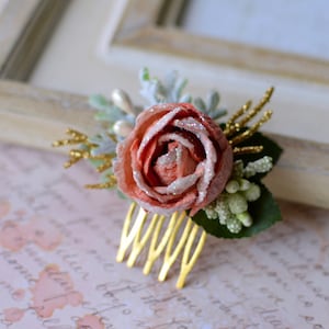 Peach hair comb, Peach bridal comb, Gold hair accessories, Fairy hair piece, Peach gold wedding, Peach hair flower, Floral clip peach, Berry