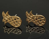 M1262-1 pairs-Gold Plated-Pineapple-Ear Post