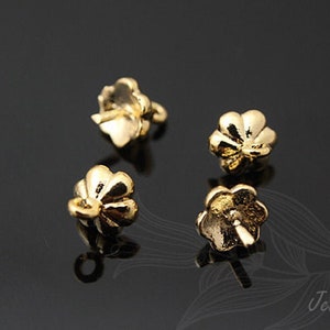 H536-4pcs-Gold Plated-5mm Flower Bead Cap-For Half Drilled Beads Bead Cap