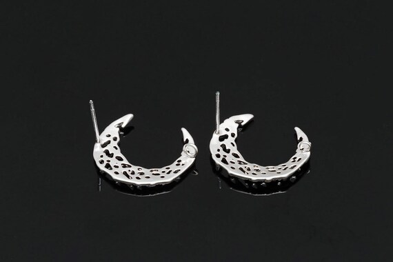 M1881-1 pairs-Matt Gold Plated-Mesh Crescent Moon Earrings-Crescent Ear Post