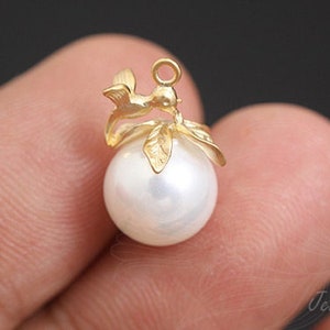 K847-2pcs-Matt Gold Plated-10.5mm Hummingbird Bead Cap-For Half Drilled Beads Bead Cap