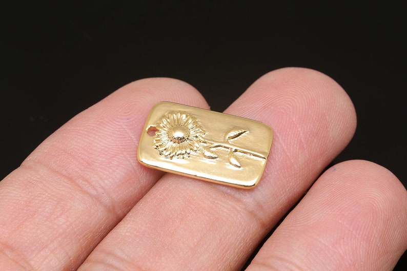 CH0026-2pcs-Gold Plated-20*12mm Sun Flower Charms-Necklace Making Supply