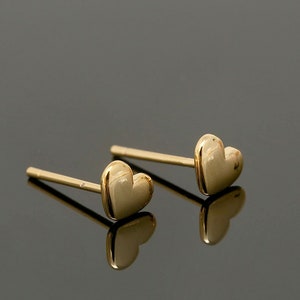 CH6081-1pairs-Gold Plated-6*5mm Tiny Heart Earrings -Nickel Free