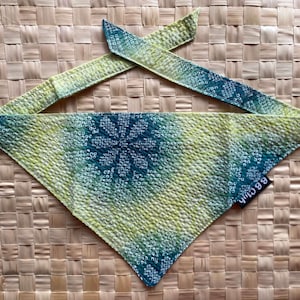 Japanese Tie-Dyeing Dog Bandana, Green Shibori Pattern, Handmade Pet Accessory, Adjustable Dogwear, Unique Dog Bandana