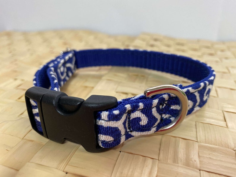 karakusa collar