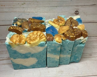 Tis the Damn Sea-son Handmade Soap - Scented in fresh Beach daisy Summer Seashore Ocean Beach