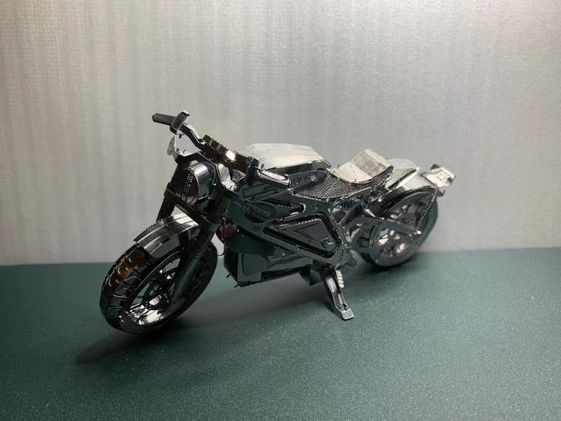 3D Metal Motorcycle Puzzle: DIY Mechanical Model Kit image 7