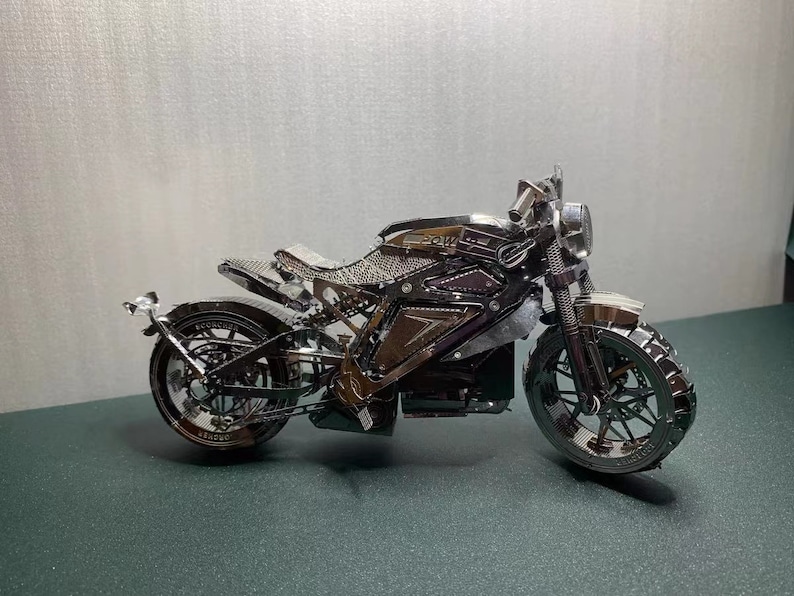 3D Metal Motorcycle Puzzle: DIY Mechanical Model Kit image 9