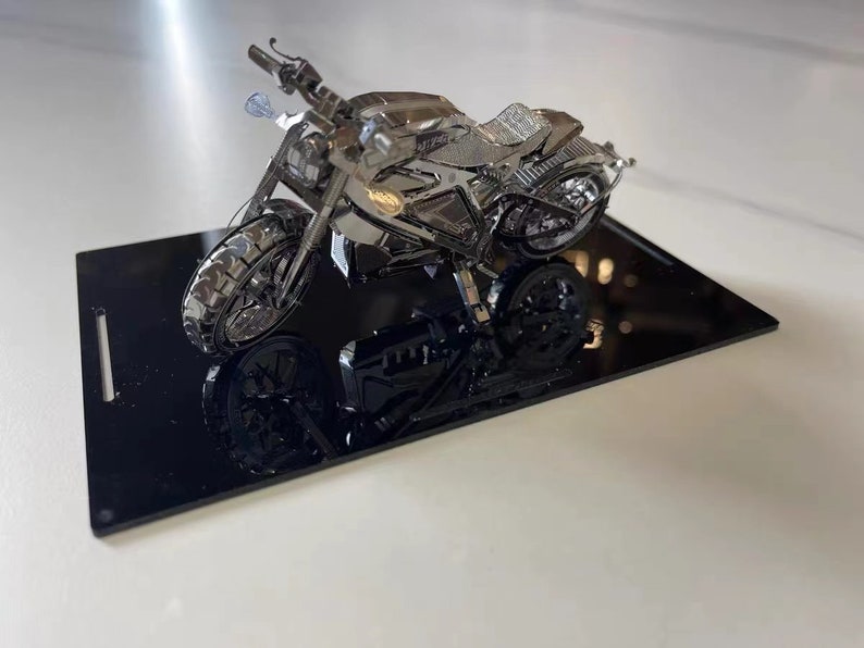 3D Metal Motorcycle Puzzle: DIY Mechanical Model Kit image 5