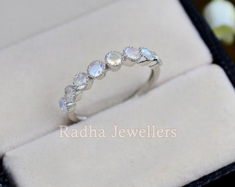 Anillo de piedra lunar arcoíris natural\ Plata de ley 925\ Anillo de racimo\ Piedra natal de junio\ Banda de media eternidad\ Anillo delicado\ Regalo para ella