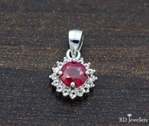 KINGWHYTE Orecchini Climber A Cuore In Argento 925 - Pietra Portafortuna Luglio (Rubino)