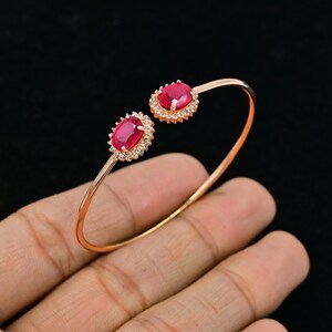 Brazalete de rubí, brazalete de rubí natural, plata de ley 925, piedra de nacimiento de julio, brazalete de piedra roja, joyería de rubí, brazalete de boda, regalo para ella. imagen 4
