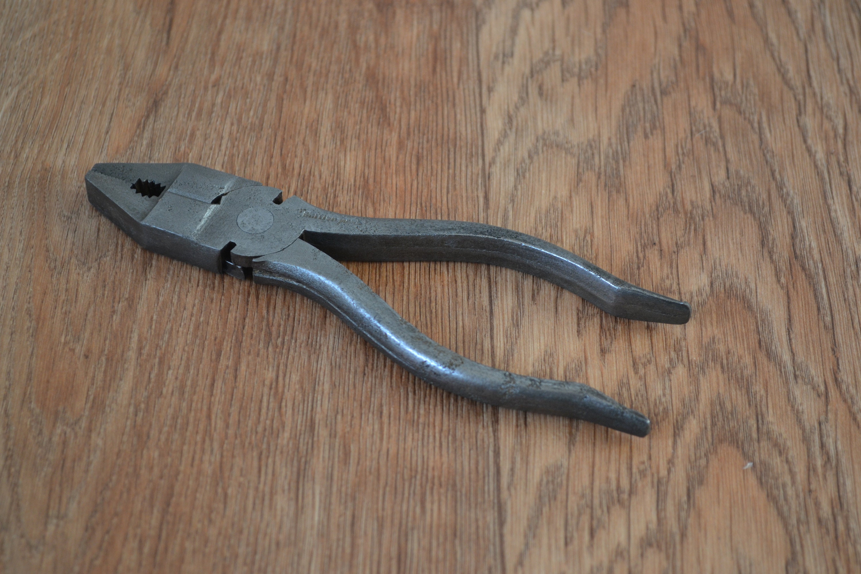 Beading Tool Kit  5 Piece Pliers Scoop & Awl