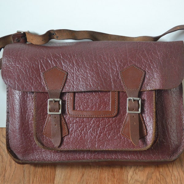 Cartable traditionnel en cuir marron vintage