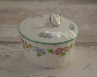 Vintage Royal Worcester &#39;English Garden&#39; Fine Bone China Lidded Bowl 2 1/8&quot; x 2&quot;