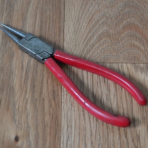 Vintage Sleeved Round Nose Pliers 7&quot;
