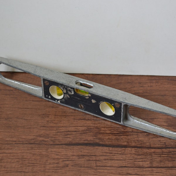 vintage Boat Shaped Spirit Level 9 » - Fabriqué en Allemagne de l’Ouest