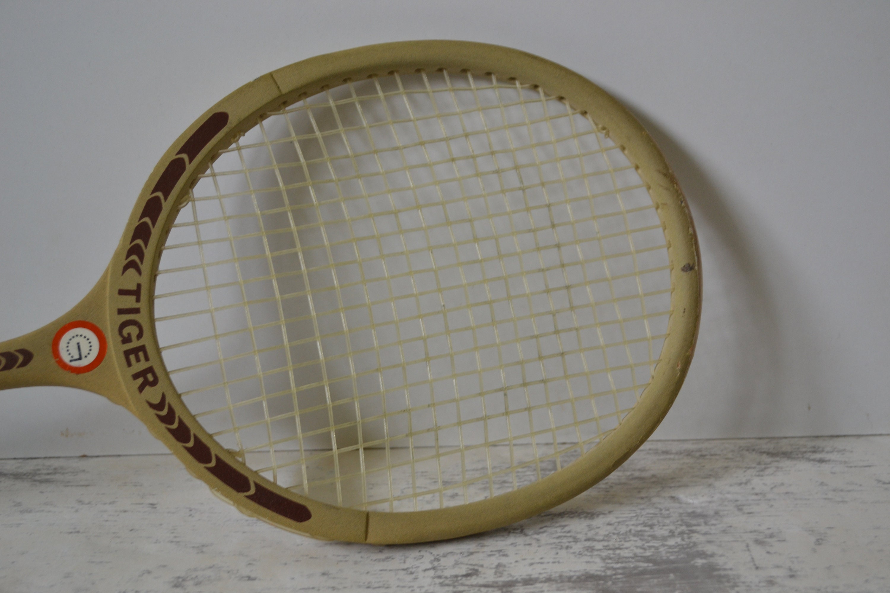 Vintage Grays of Cambridge Tiger - Wooden Squash Racket 27 Vintage Grays of Cambridge Tiger - Wooden Squash Racket 27