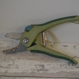 Vintage Anvil Secateurs Garden Pruners 8&quot;
