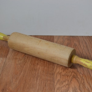 Solid Wooden Rolling Pin, No Dowel, Vintage Wood Roller, Vintage Kitchen,  Retro 1950's Kitchen Decor, 18 L Pastry Roller, Free USA Ship 