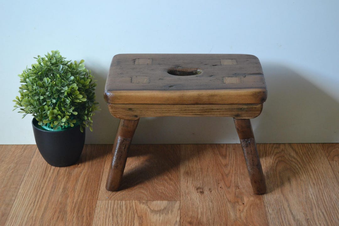 Vintage Rustic Farmhouse Style Small Child's Wooden Step Stool 8 Height ...