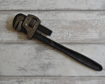 OX Adjustable Stilson Pipe Wrench Blue 300 mm/12 Inch Pro Forged Steel Plumbers Pipe Wrench OX Adjustable Stilson Pipe Wrench Blue 300 mm/12 Inch Pro Forged Steel Plumbers Pipe Wrench