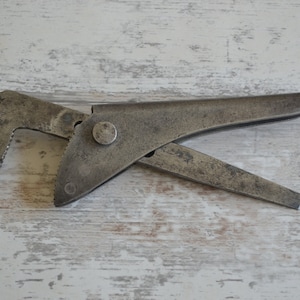 Vintage R Whitaker & Co Adjustable Pipe Wrench Spanner