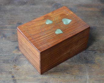 Vintage Wooden Trinket Box with Brass Inlaid Lid 5 13/16&quot; x 4&quot; x 3&quot;