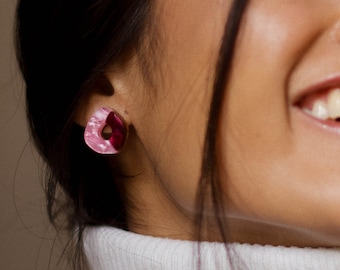 Oh Circle Laser Cut Colourful Artistic Stud Earrings for Fun Everyday Wear in Pink & Berry Red