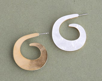 Swirl Two Sided Hoop Earrings in Brass and Acrylic Marble White Bridal