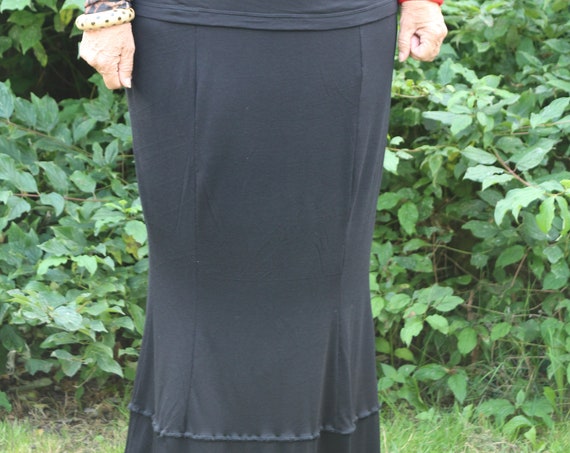 Black skirt/ Womens black skirt / Long skirt / Womens skirt / Long black skirt / Plus size skirt