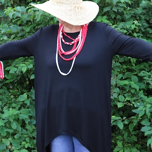 Haut noir / Haut noir pour femmes / Haut à manches longues / Chemise noire / Haut asymétrique / Haut pour femmes / Chemisier pour femme / Chemisier noir