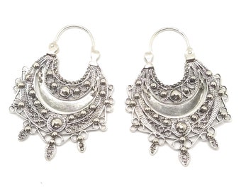 Sunlight and Moon / Hoop earrings / Aretas / Arracadas / Filigree rings / Filigree earrings / Hoops / Long Earrings