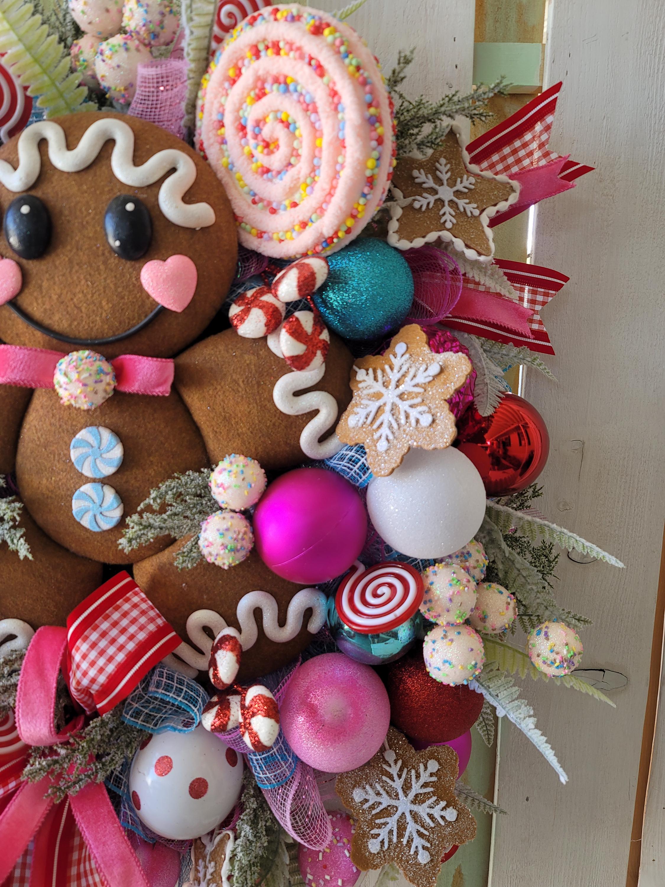 Gingerbread Man Christmas Wreath: Whimsical Candyland Front Door Decor ...