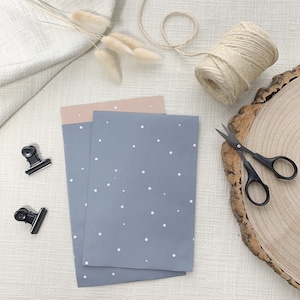 Geschenktüten hellblau gepunktet, nachhaltige Papiertüten, Papiertüten, Flachbeutel, Geschenkverpackung