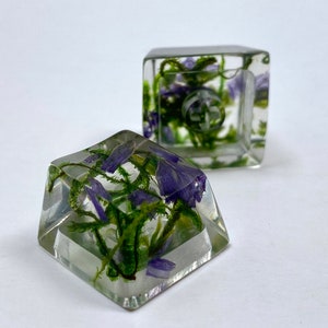 Moss/Flower Artisan Keycap, Real Moss and Floral Resin Keycap, Purple Flowers and Green Moss, Natural Cute Keycap, OEM SA Escape Keycap