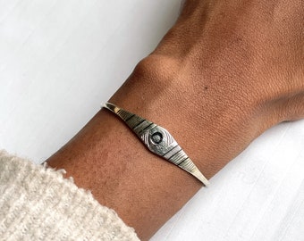 Zouerate Nickel Bracelet: Unisex, adjustable and water-resistant to layer for thin wrists / children