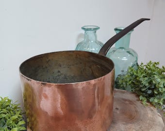 Een grote vintage Britse koperen steelpan van Moresi en Lucca: Kitchen Decoration