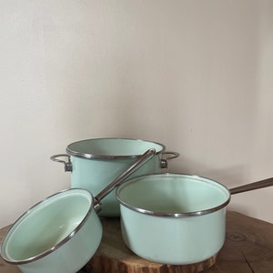 Mint Green Enamel Saucepan set, enamel, saucepans, saucepan set, kitchen, kitchen, Enamel decoration, Enamel Pans, Enamel Kitchen, Country