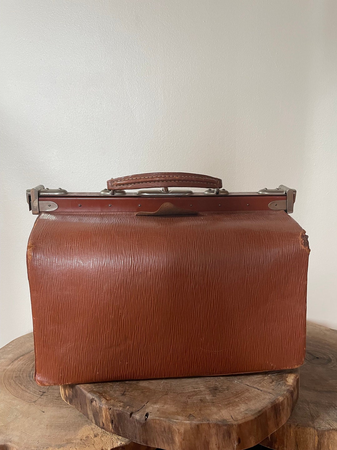 Vintage Leather Doctors Bag Vintage Bags Bags Leather Bags Etsy