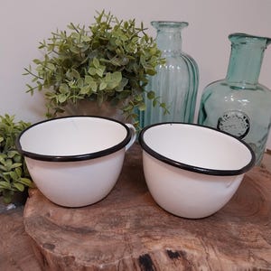 Vintage Enamel Cups, Vintage Enamel, French Enamel, Kitchen Decoration.
