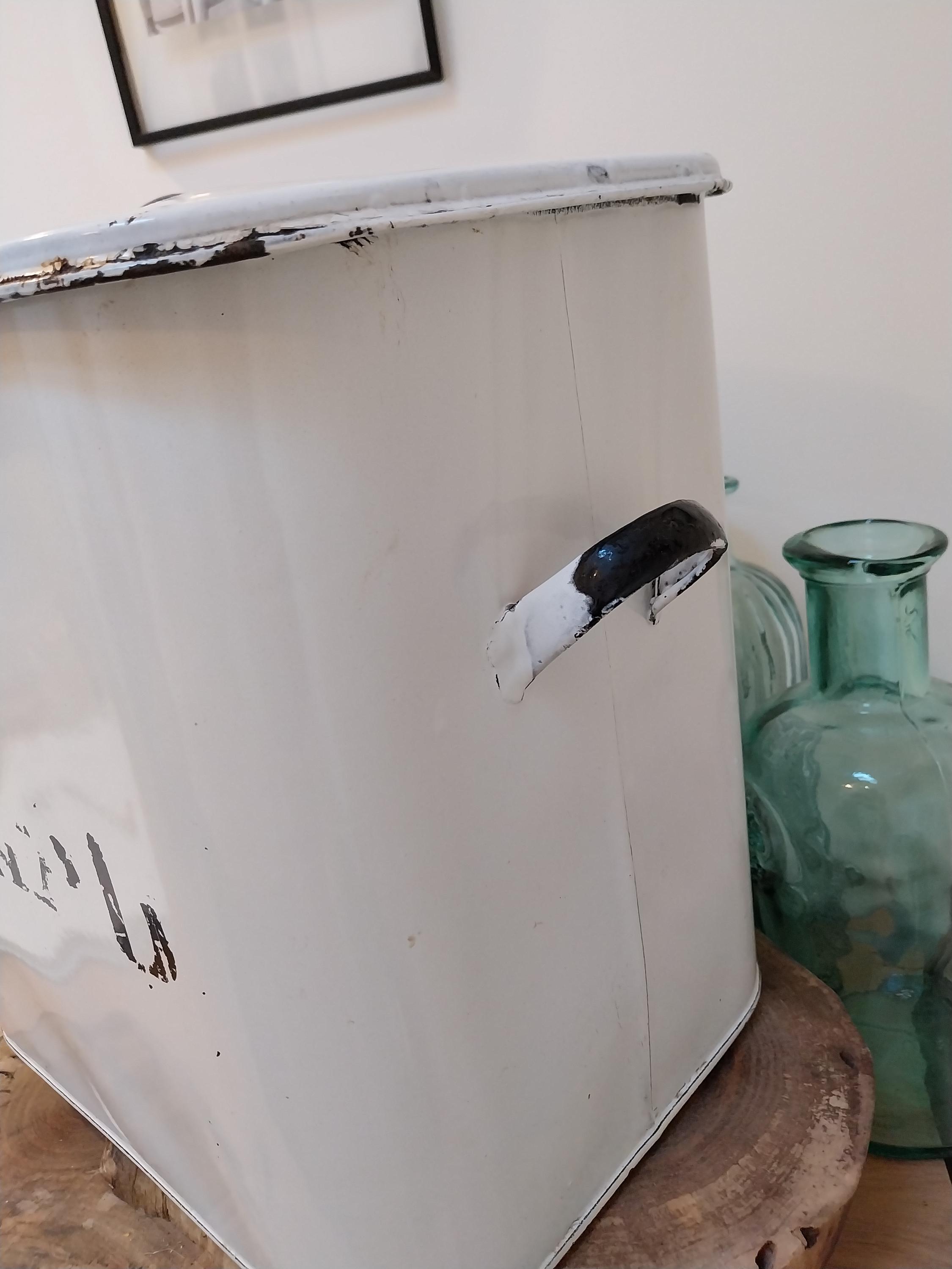 ヴィンテージの英国製エナメルブレッドビン：カントリーキッチン収納