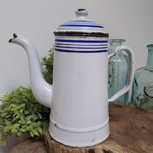 Vintage french enamel jug, enamelware, kitchen decoration, Enamel Jug, French Jug, Enamel Kitchen, Enamel Garden, Country Kitchen